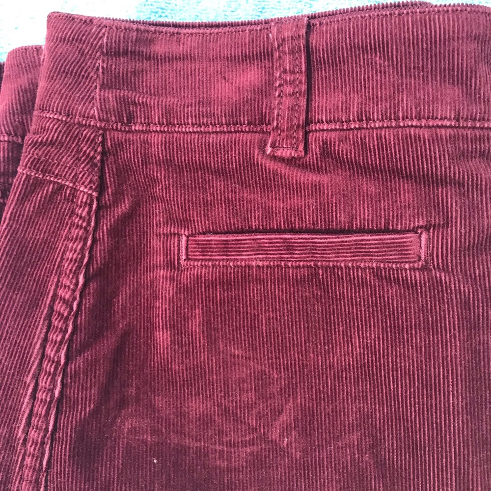 Loft Size: 4 corduroy skirt